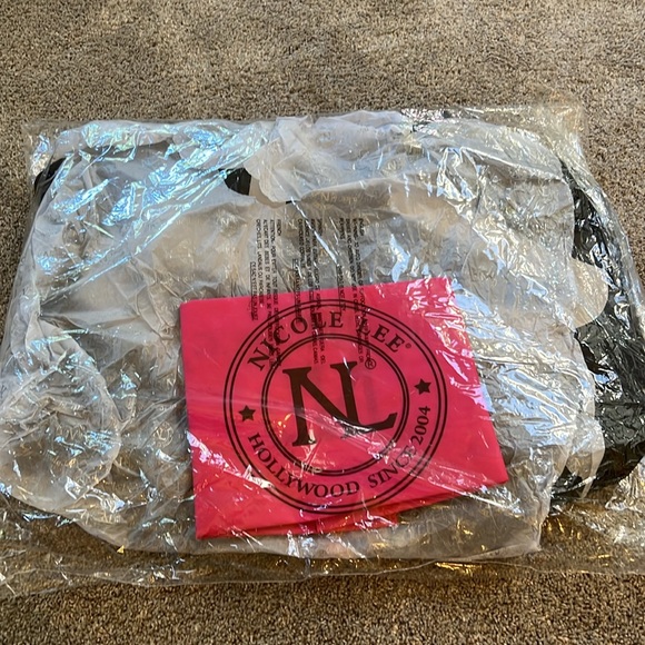 Nicole Lee-X Large Lightweight Duffle Bag-JOURNEY OF STEPHANIE-NWT-Original Pkg - Picture 5 of 8